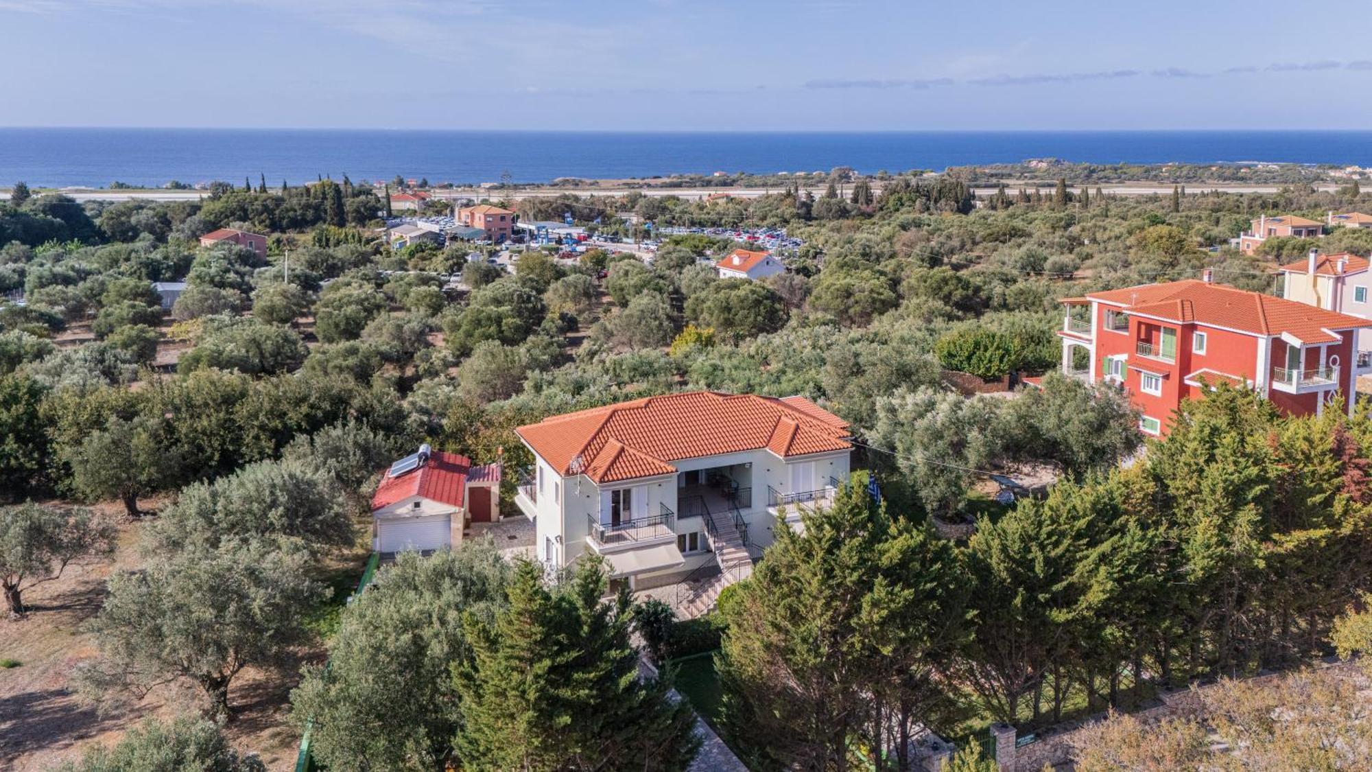 Vista Verde Studios & Apartments Svoronata Luaran gambar